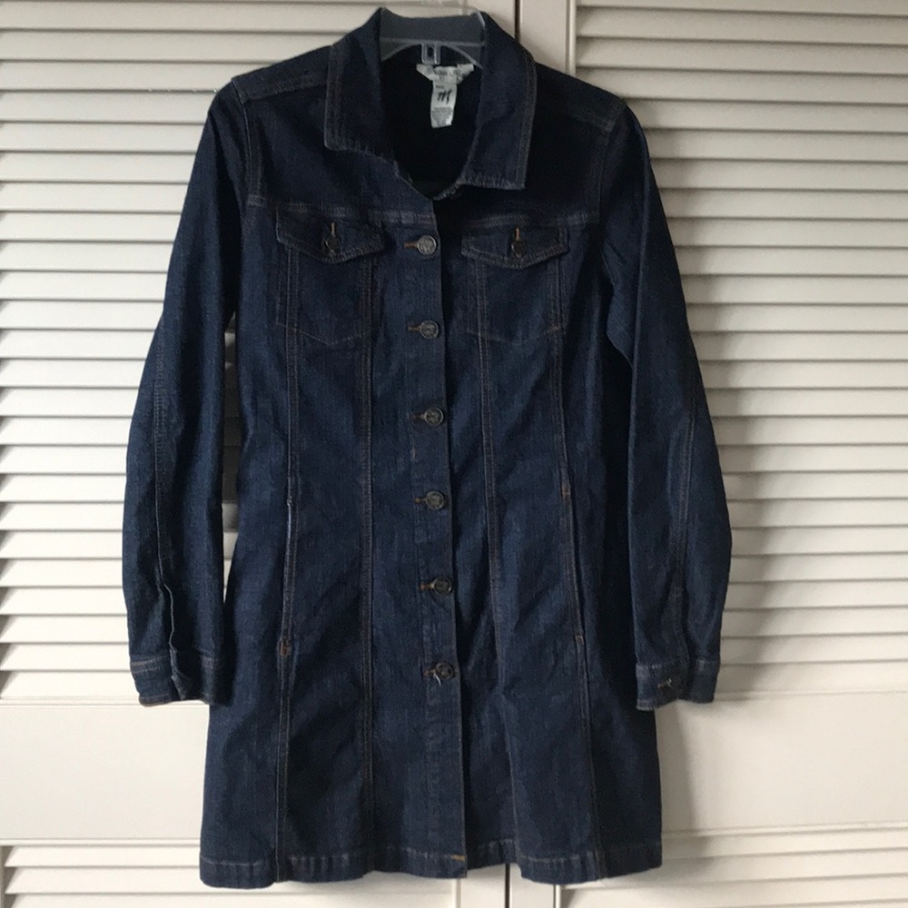 Denim coat, metal buttons front pockets
